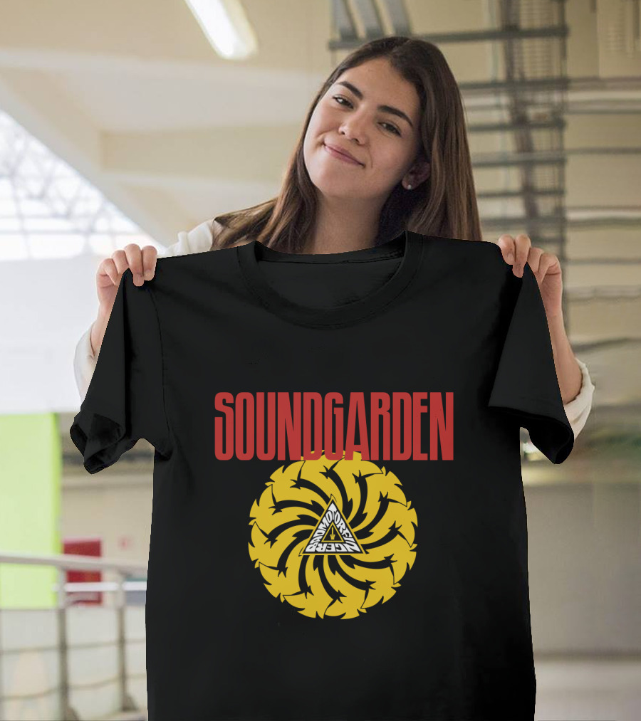 Soundgarden Badmotorfinger Spiral Triangle T-Shirt