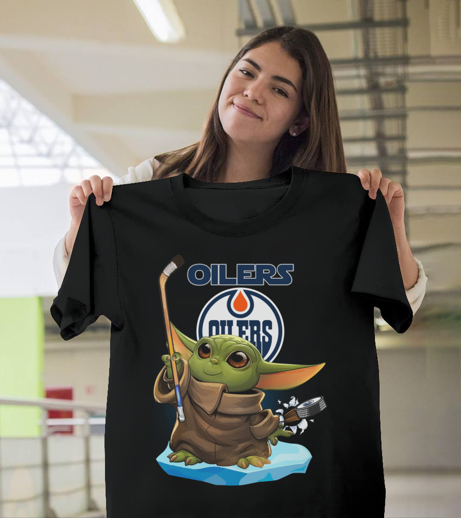 Oilers Baby Yoda Holding Hockey Stick And Puck On Ice T-Shirt