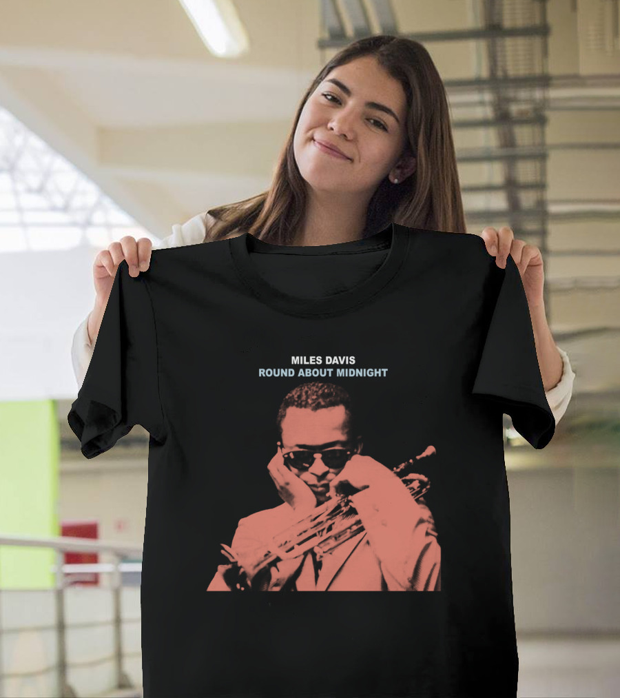 MILES DAVIS ROUND ABOUT MIDNIGHT T-Shirt