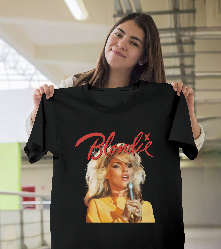 Blondie Vintage Style Concert Photo With Bold Name T-Shirt