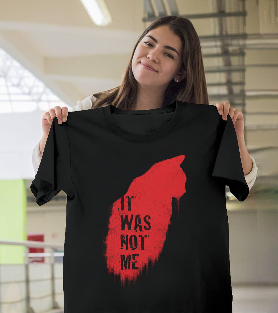 It Was Not Me Red Cat T-Shirt