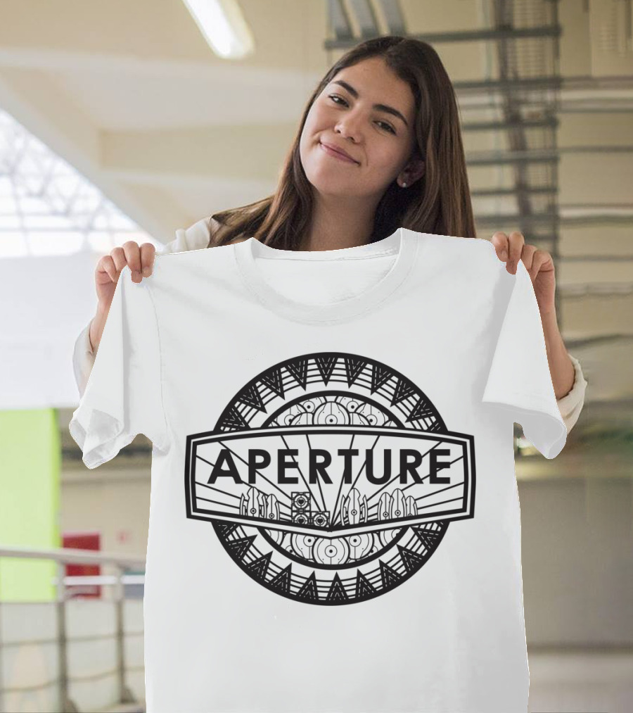Aperture GLaDOS Portal Video Game Reference T-Shirt