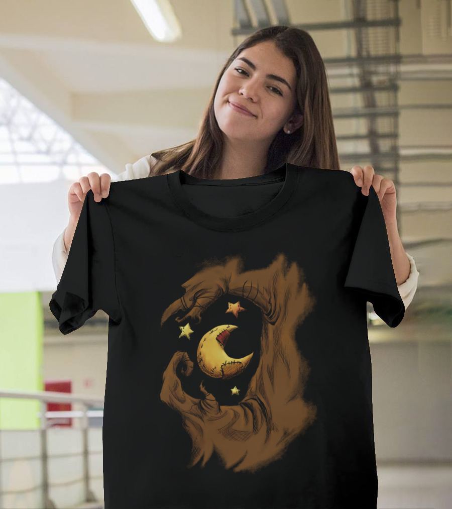 Gnarly Tree Moon And Stars Hanging on String T-Shirt