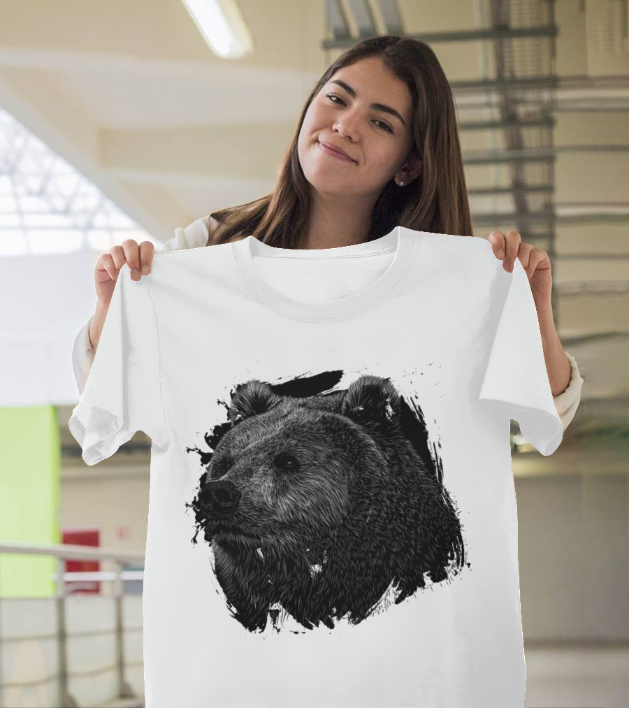 Bear Grizzly Wild Nature Face T-Shirt