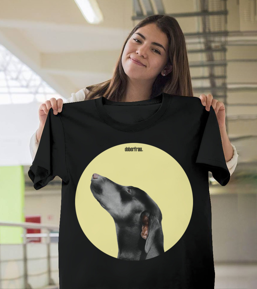 Classic Doberman Doberfrau T-Shirt