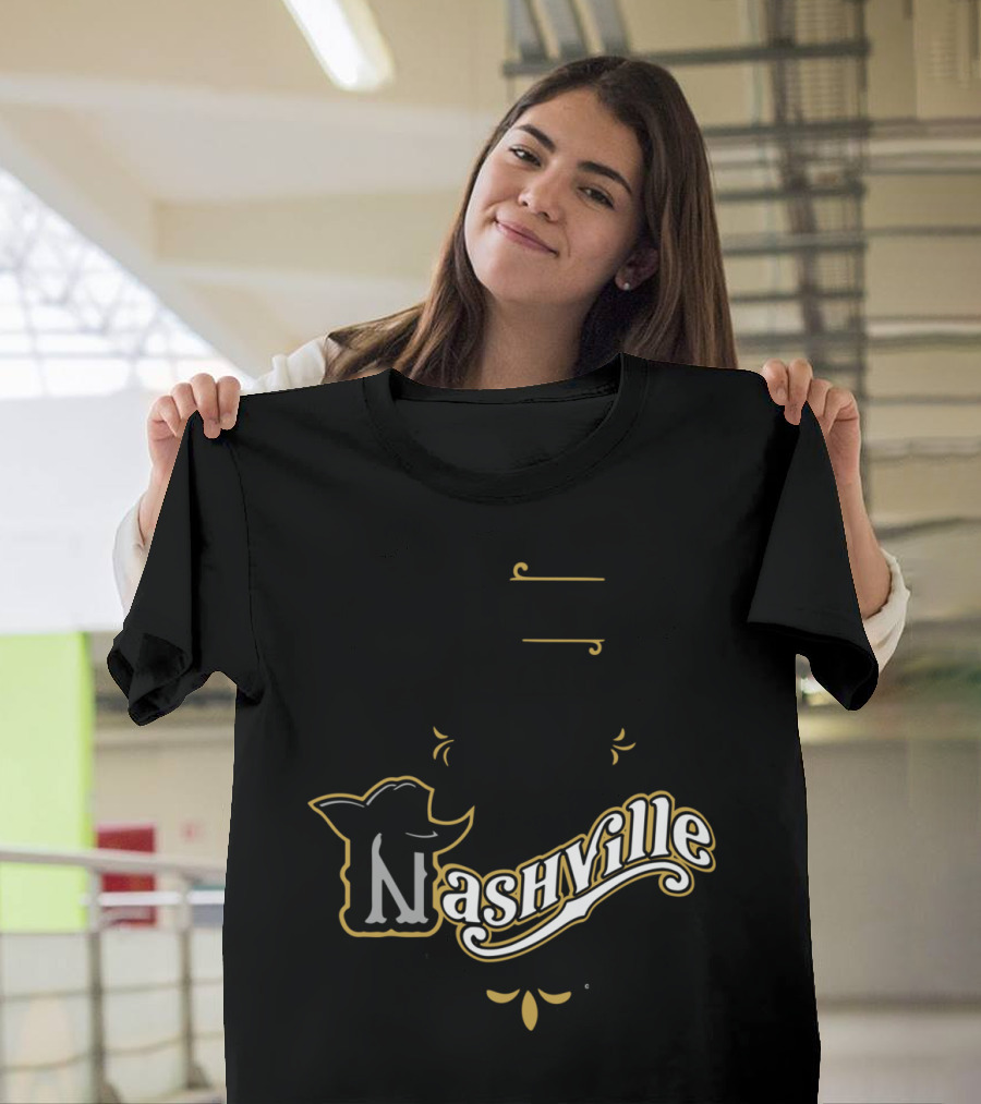 I Left My Heart In Nashville Western Style Cowboy Hat Text T-Shirt