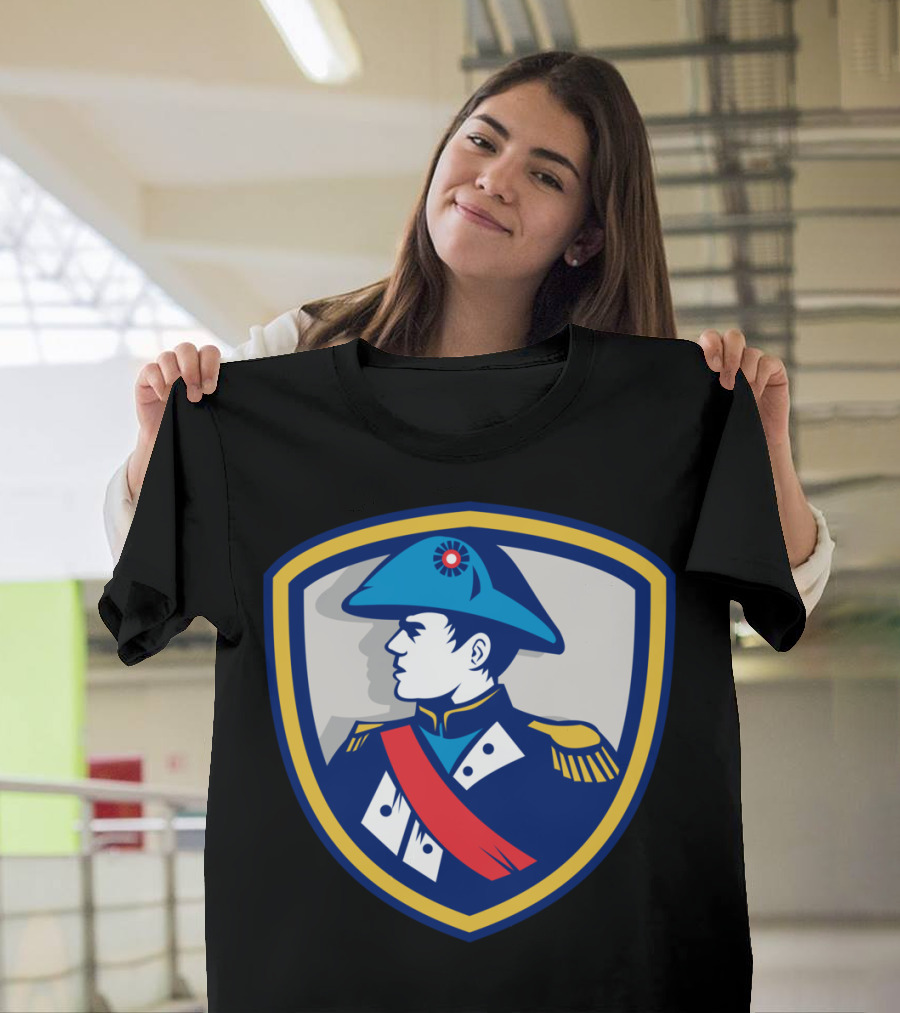 Napoleon Bonaparte Bicorn Hat Military Crest Badge T-Shirt