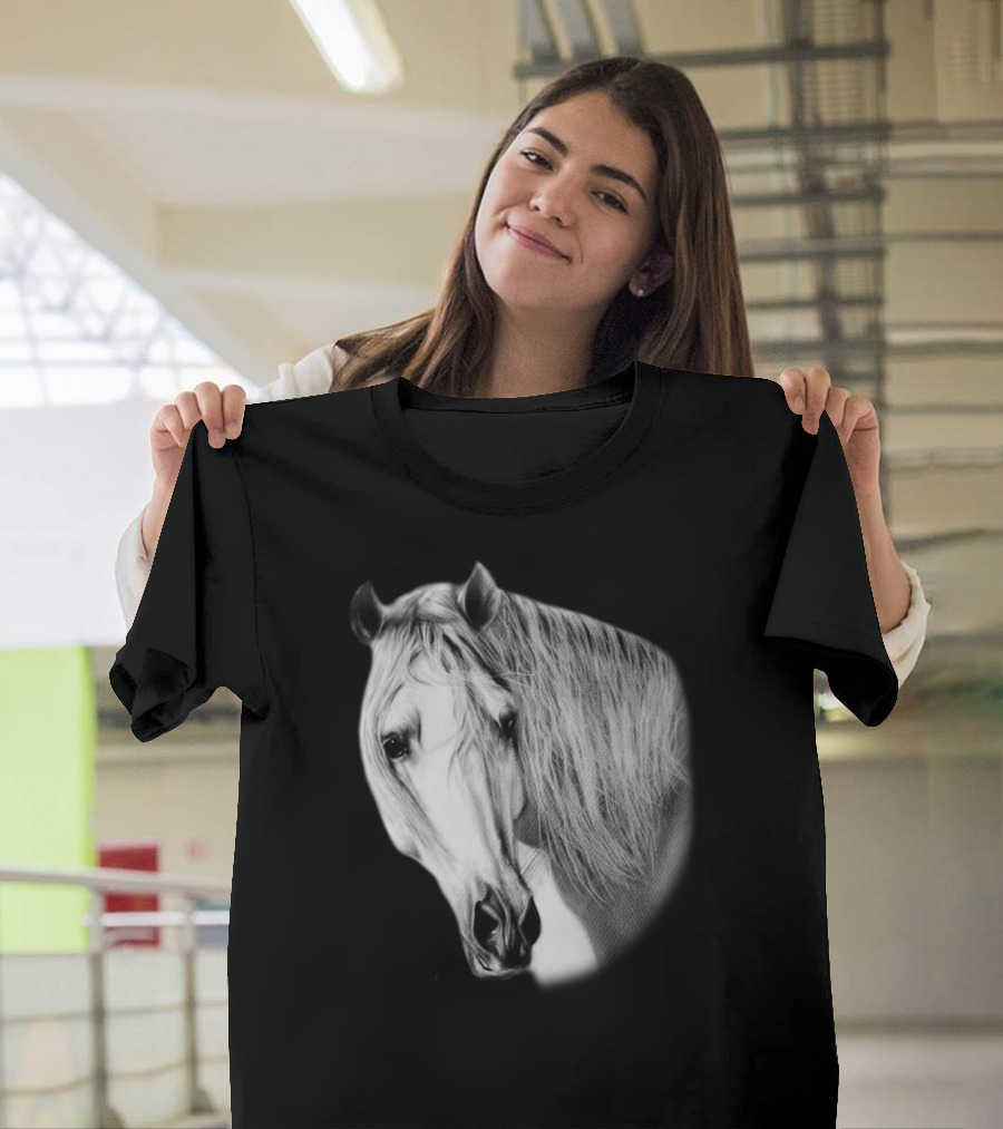 Beautiful Horse Realistic Portrait Equestrian Elegance T-Shirt
