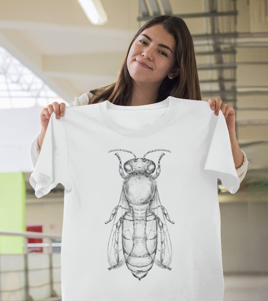 Bee Intricate Sketch Detailed T-Shirt