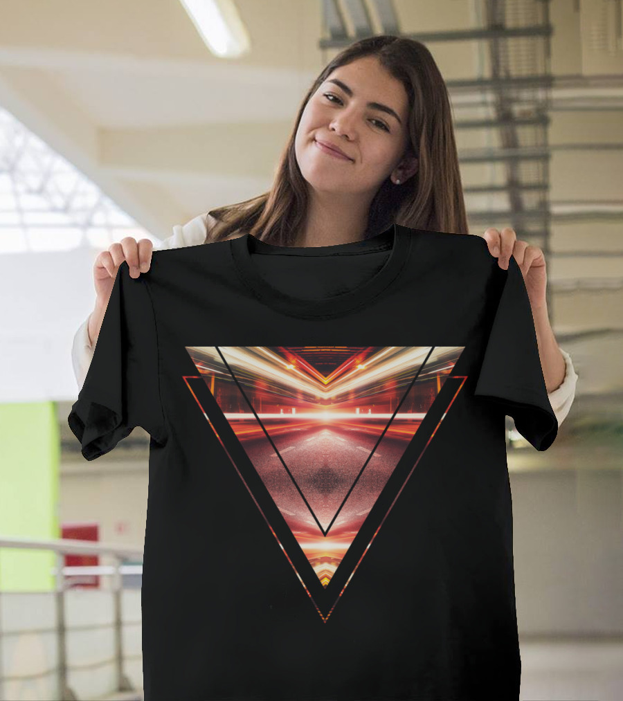 Geometric Street Night Light HDR Photo Triangular Reflections T-Shirt