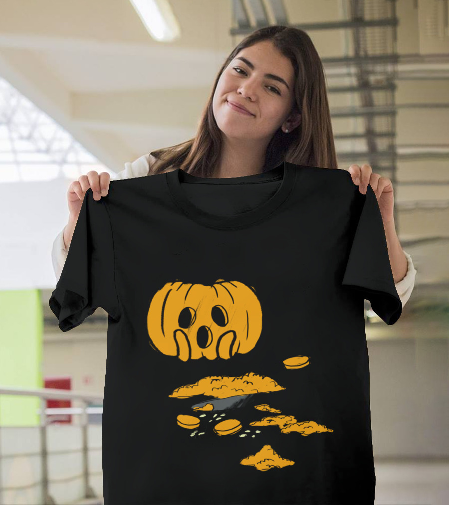 Pumpkin Carving Contest Spooky Expression and Knife with Seeds and Pulp T-Shirt