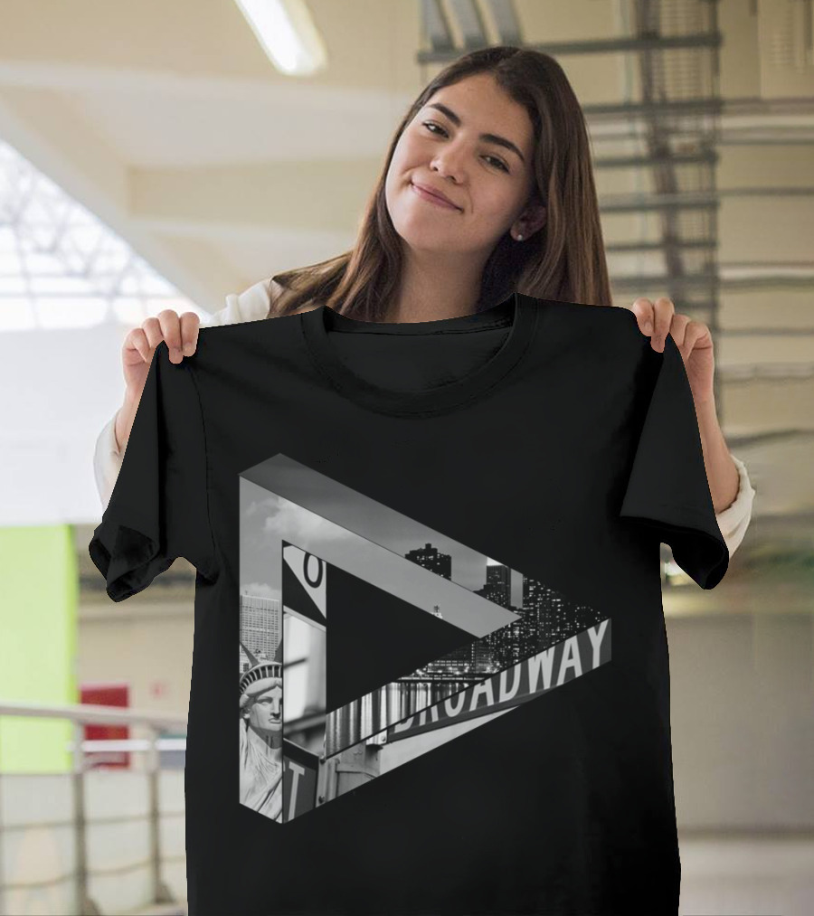 New York Broadway Liberty Optical Illusion T-Shirt