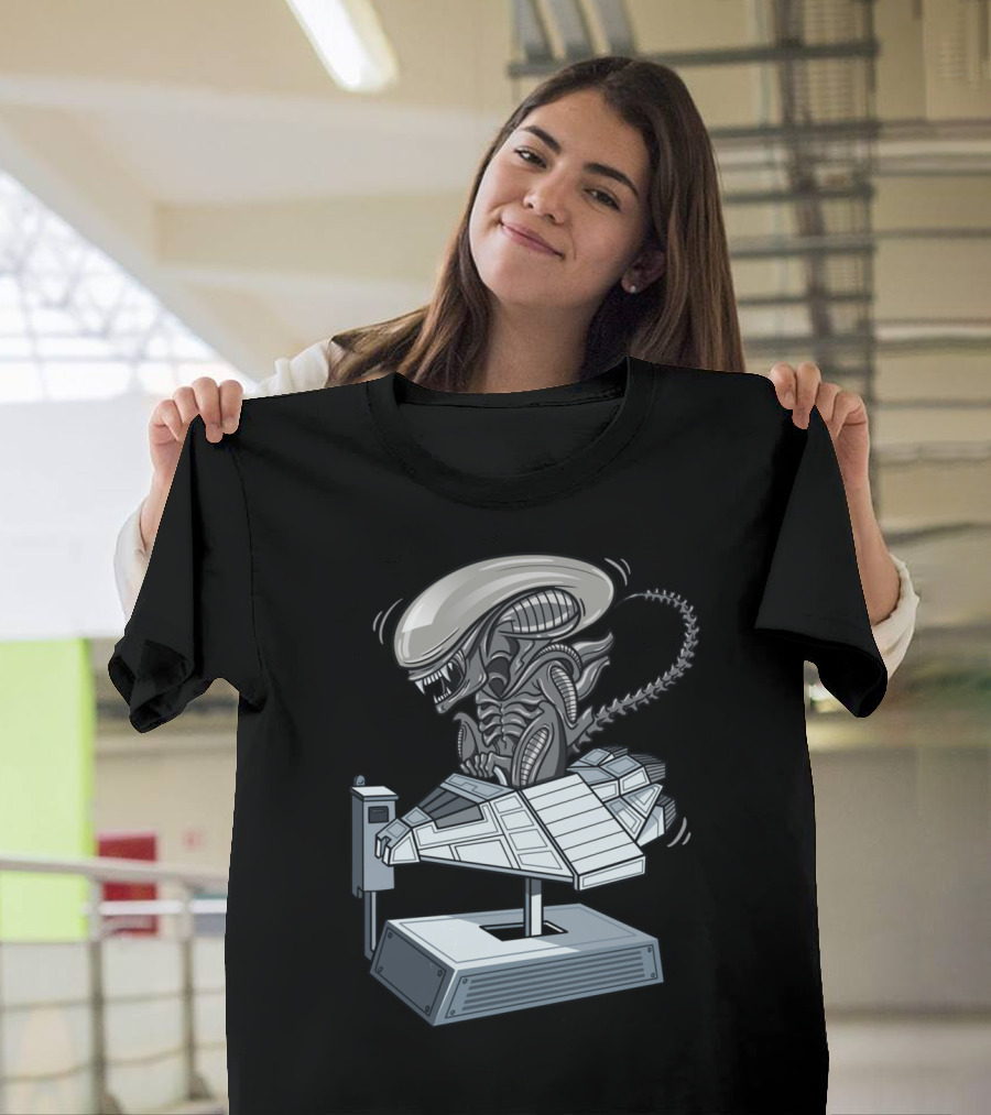 I Wanna Ride Alien Xenomorph Coin Operated Spaceship T-Shirt