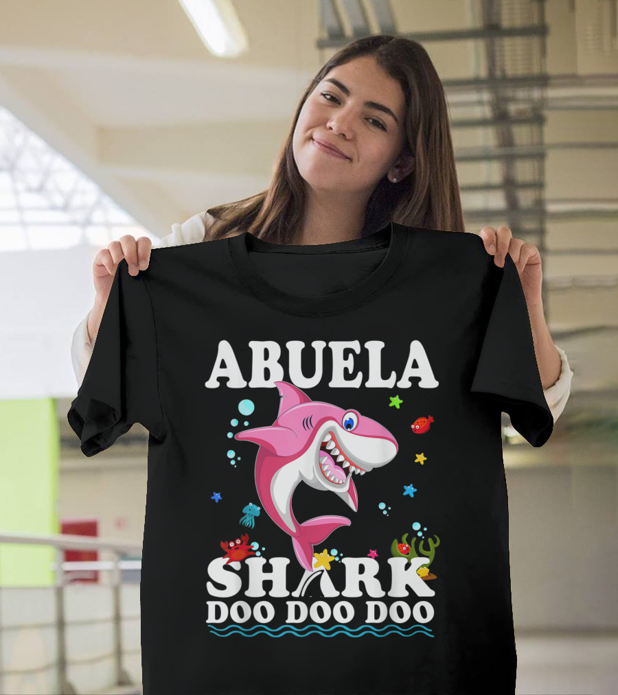 Abuela Shark Doo Doo Doo Funny Baby Mommy T-Shirt