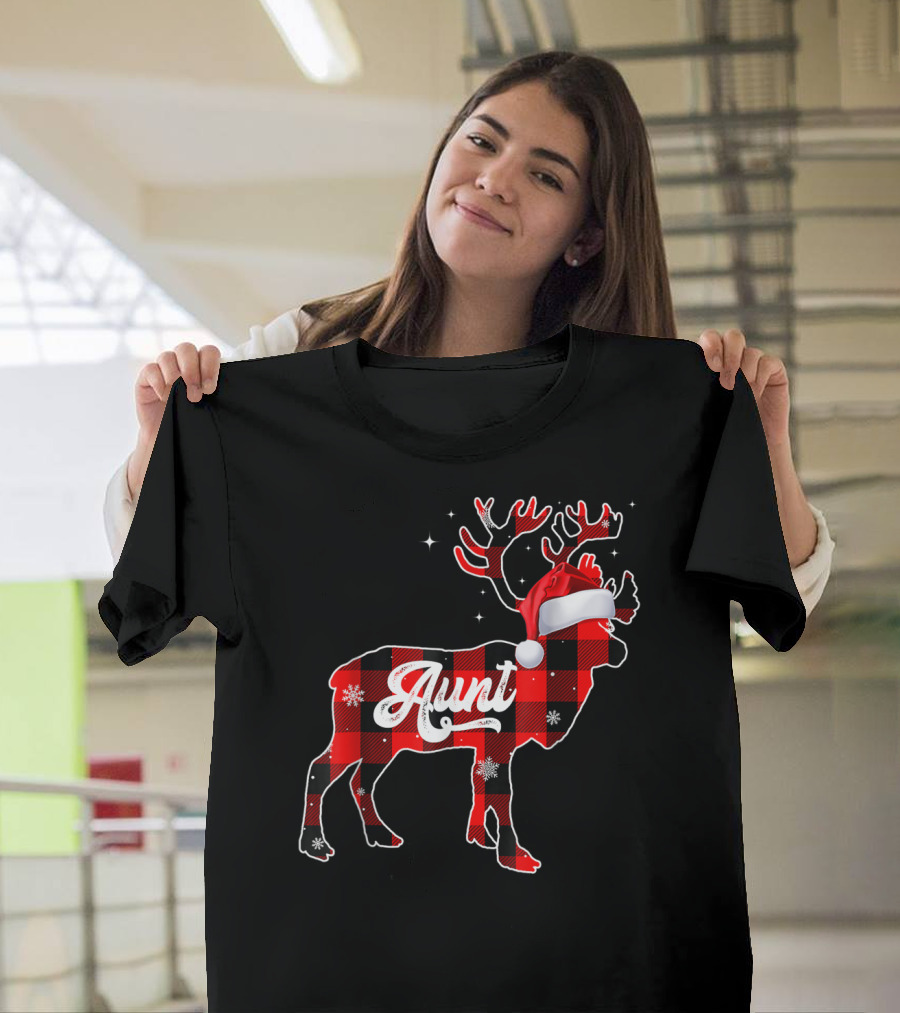 Aunt Deer Christmas Red Plaid Family Matching Santa Hat T-Shirt
