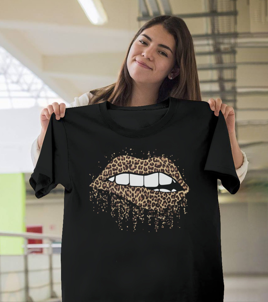 Leopard Print Dripping Biting Lip Fashion T-Shirt