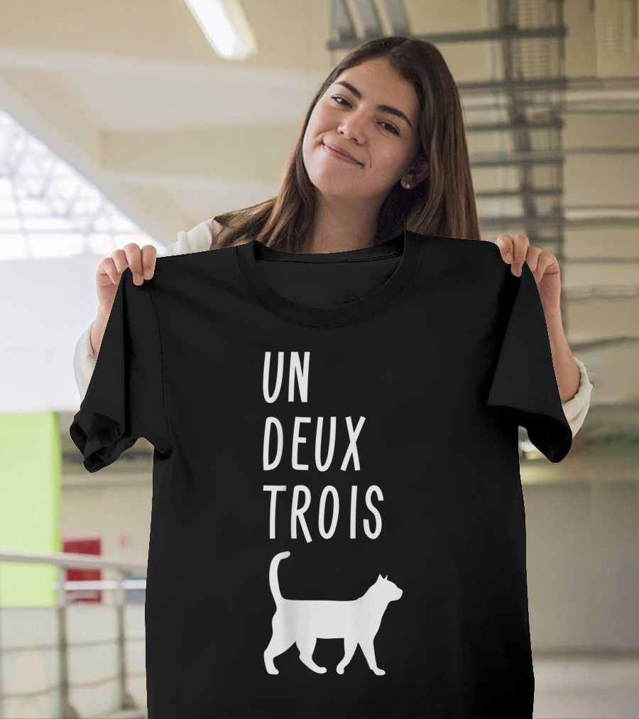 Un Deux Trois Cat Funny French Teacher T-Shirt