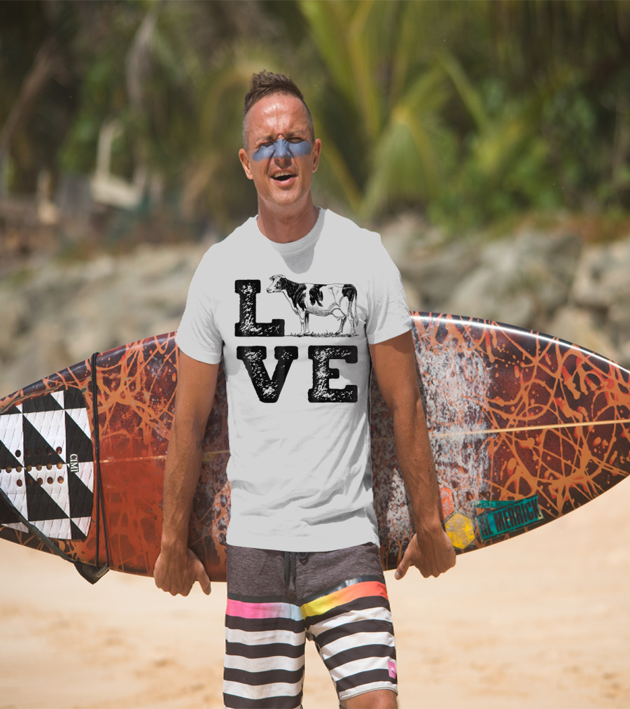 LOVE Cows Cow Lovers Farm Girls Women Farmer T-Shirt