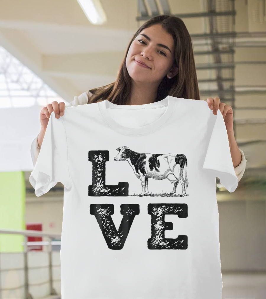 LOVE Cows Cow Lovers Farm Girls Women Farmer T-Shirt