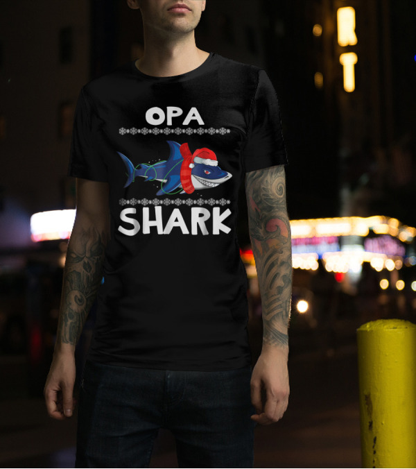 Opa Shark Christmas Family Santa Hat Snowflakes Ugly T-Shirt