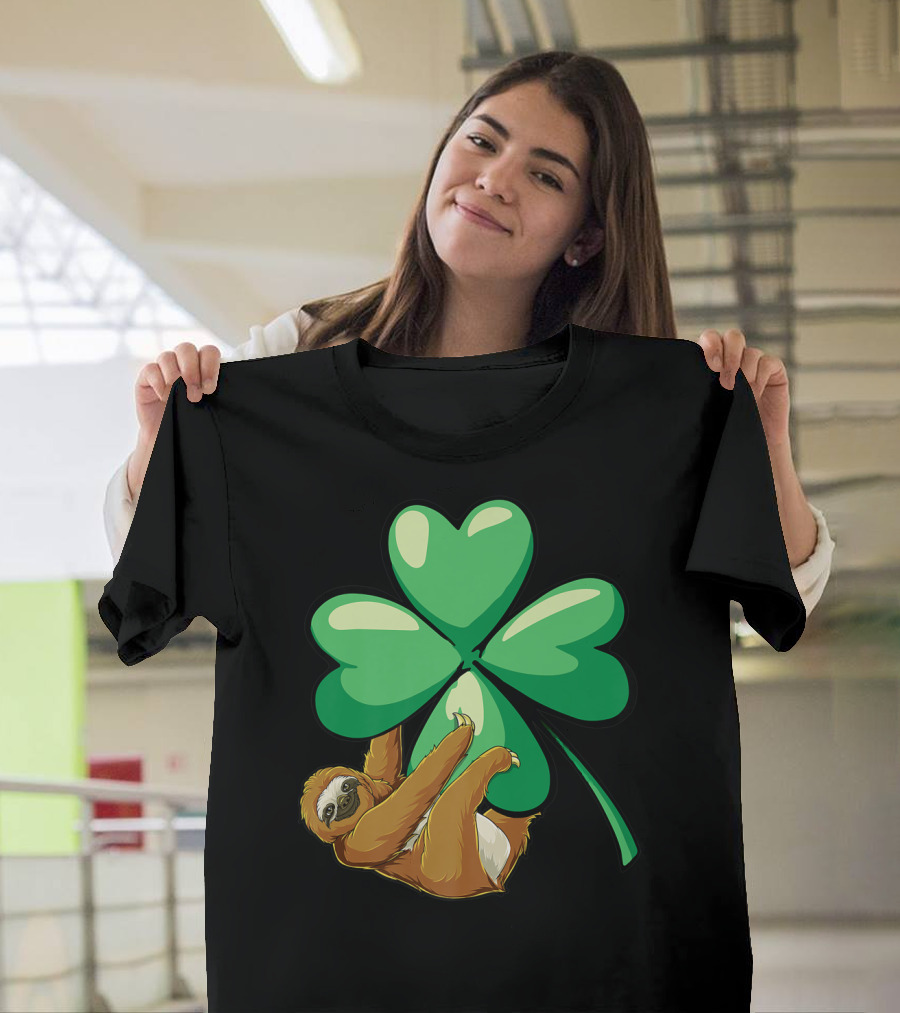 Sloth Hugging Shamrock St Patricks Day Women Girls Lucky Charm T-Shirt