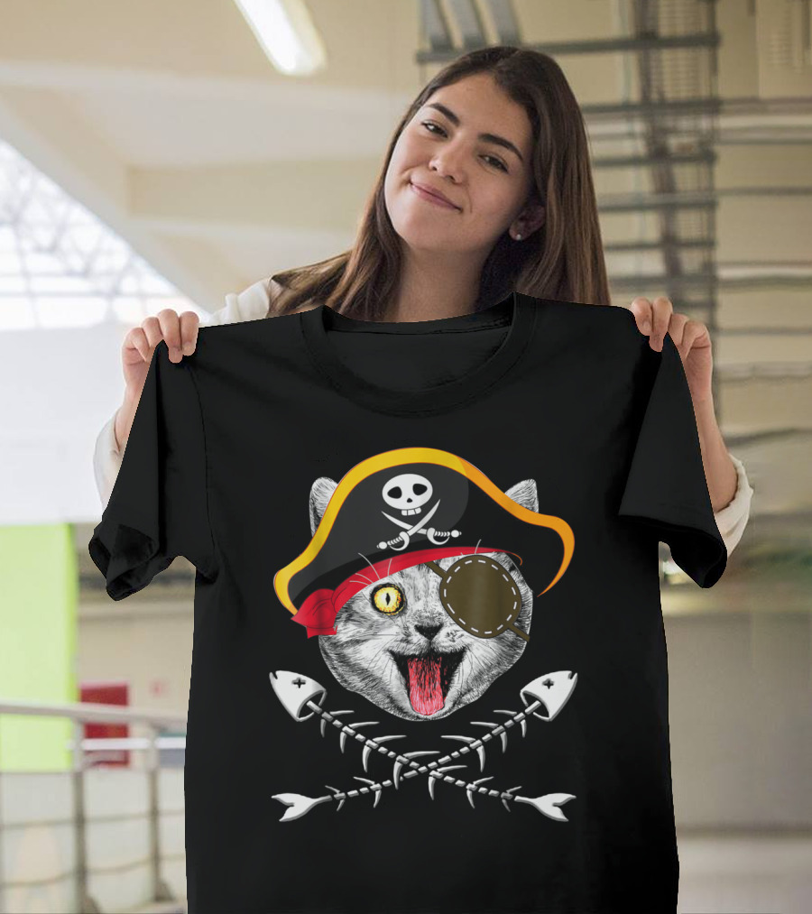 Cat Pirate Jolly Roger Flag Skull Crossbones Eyepatch Fishbones T-Shirt