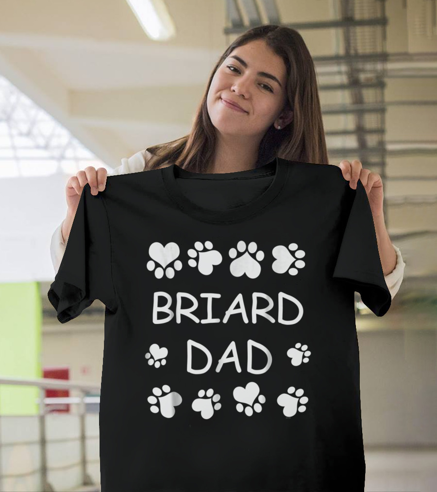 BRIARD DAD Paw Prints Hearts Christmas Birthday T-Shirt