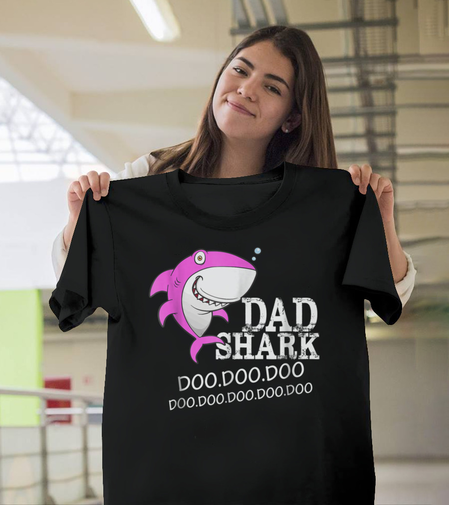 Dad Shark Doo Doo Doo Halloween Christmas Family Shark T-Shirt