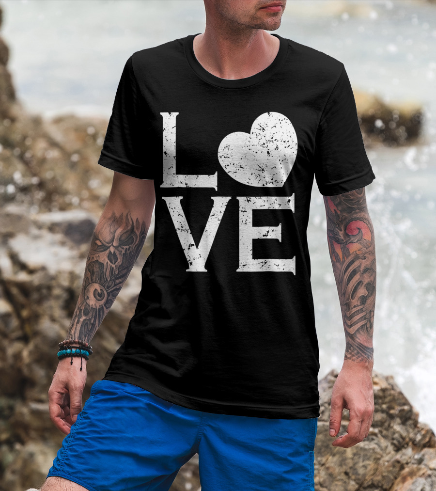 Love Heart Baseball Sports Vintage T-Shirt