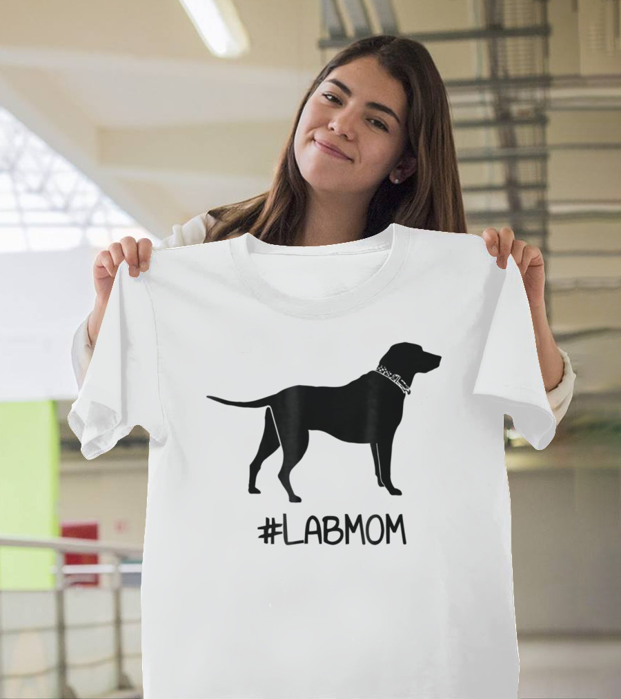 LABMOM Hashtag Lab Mom Labrador T-Shirt