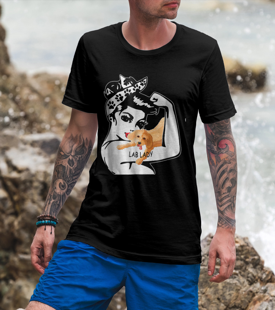 Labrador Retriever Lady Funny Mom Birthday Lab Lady T-Shirt