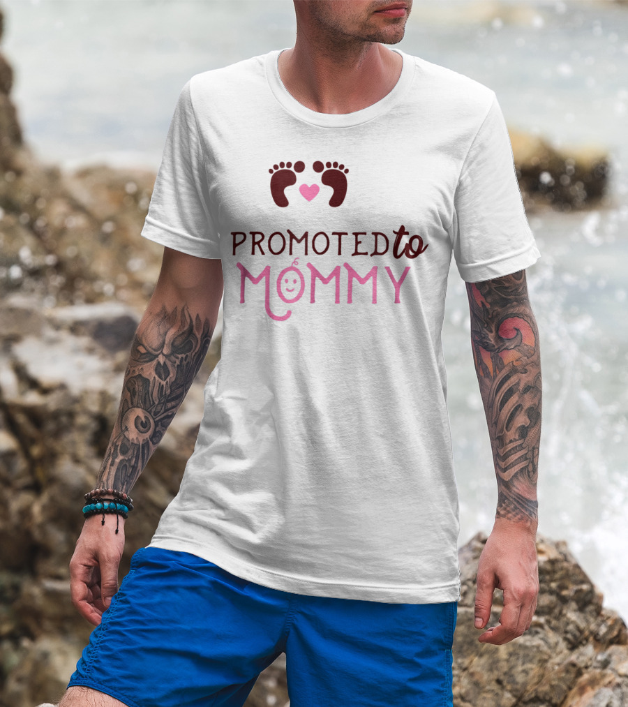 Promoted To Mommy With Heart And Baby Feet T-Shirt