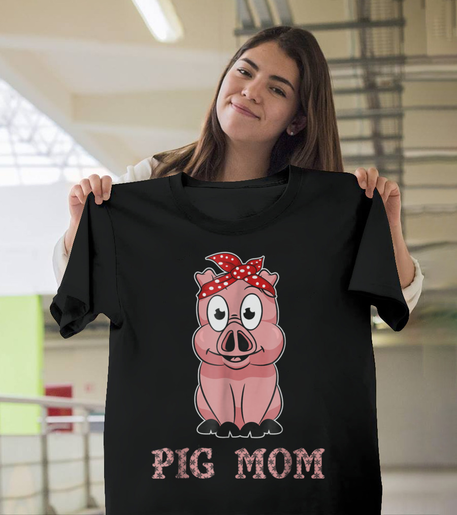 Pig Mom Bandana Cute For Girl And Women79 Whimsical Pig With Red Polka Dot Headband T-Shirt