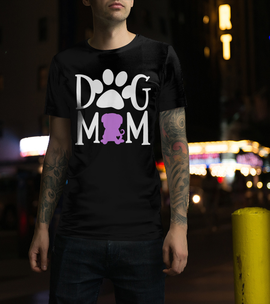 DOG MOM Paw Print Pug Silhouette Heart Dark92 T-Shirt