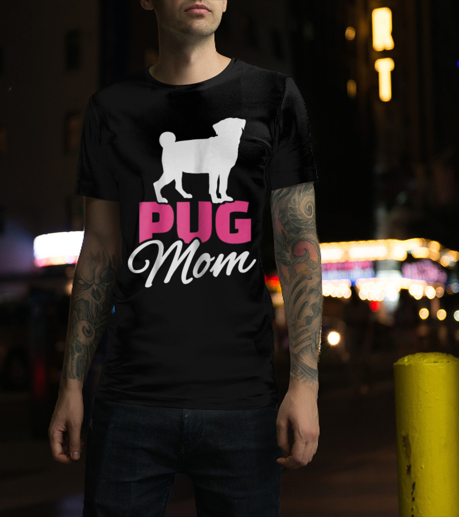 Pug Mom T-Shirt