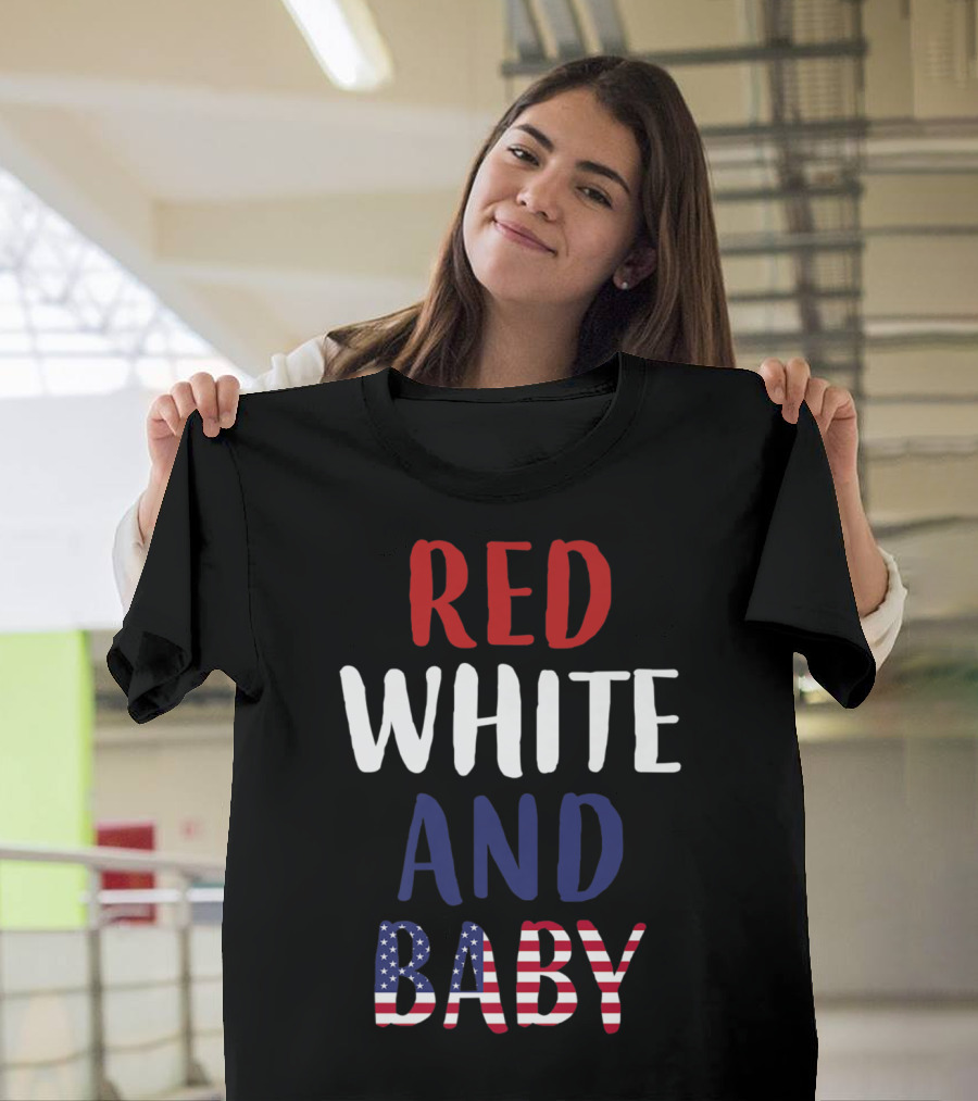 Red White And Baby American Flag Pregnancy Announcement T-Shirt