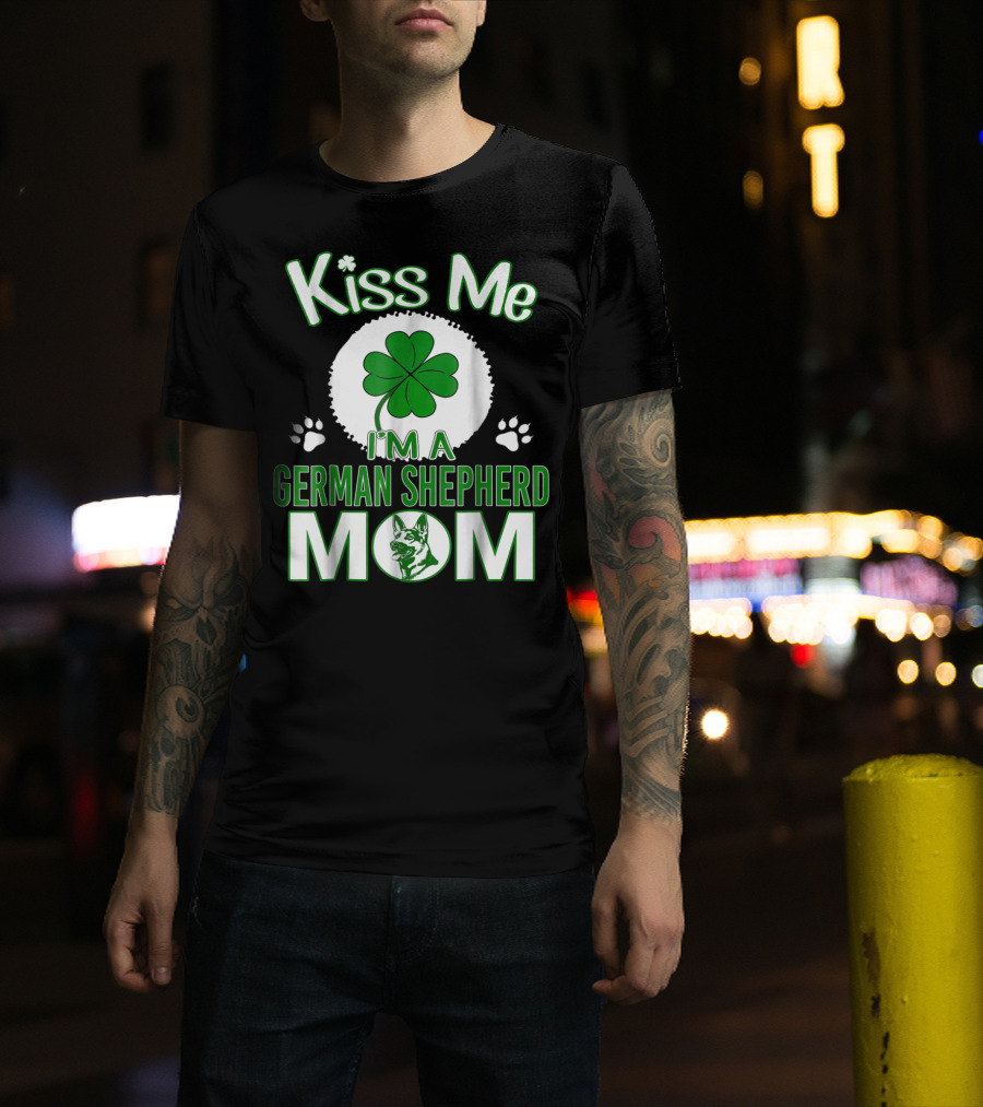 Kiss Me I'm A German Shepherd Mom Shamrock Paw Prints T-Shirt