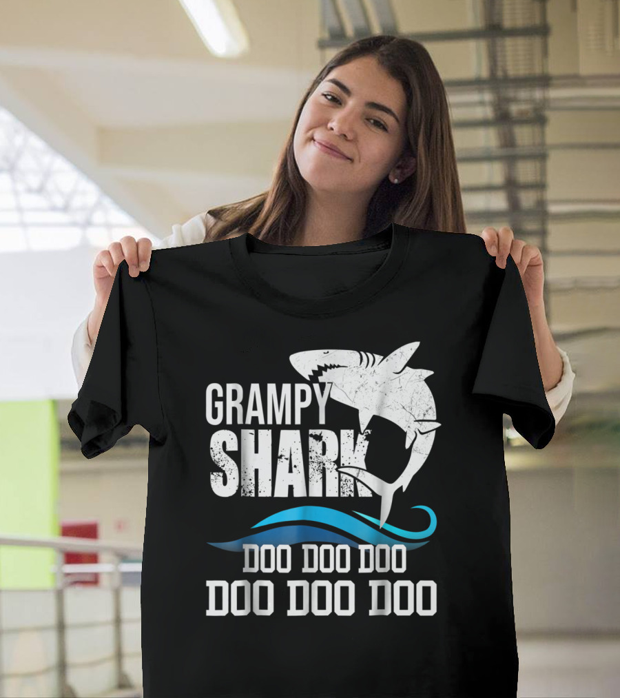 Grampy Shark Doo Doo Doo Halloween Grandma Mother Mom T-Shirt