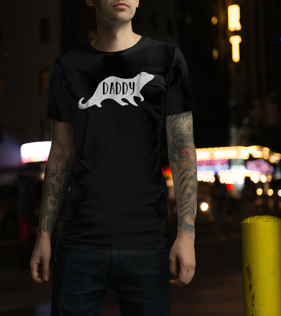 Vintage Daddy Otter Mom Tees26 T-Shirt