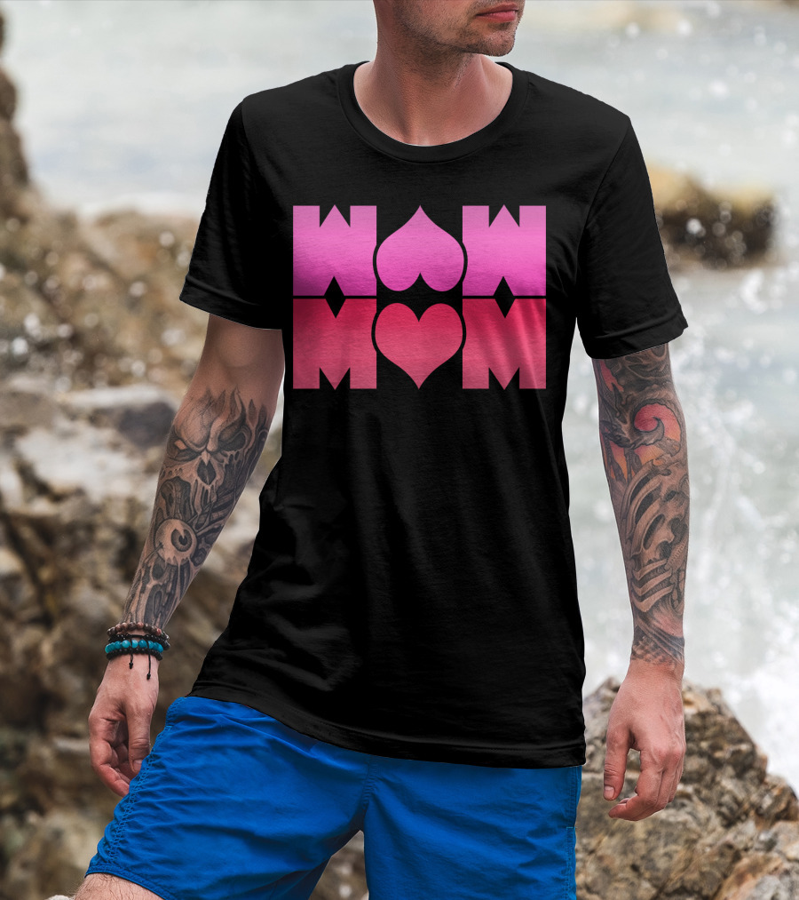 WOW MOM Awesome Super Mommy Pink Heart T-Shirt