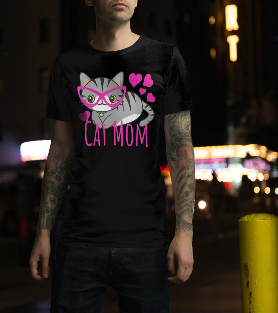 Cute Kawaii Cat Mom With Pink Glasses And Hearts T-Shirt