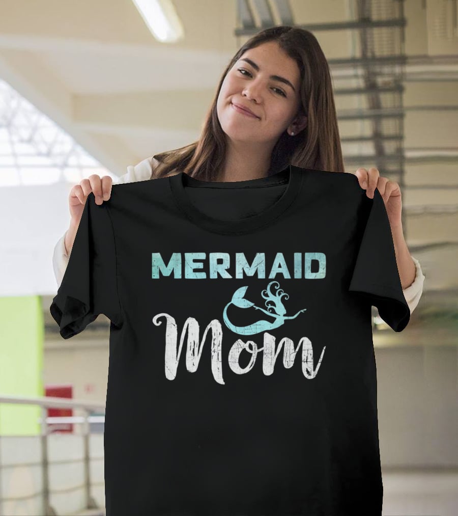 Mermaid Mom Birthday Party Cute T-Shirt