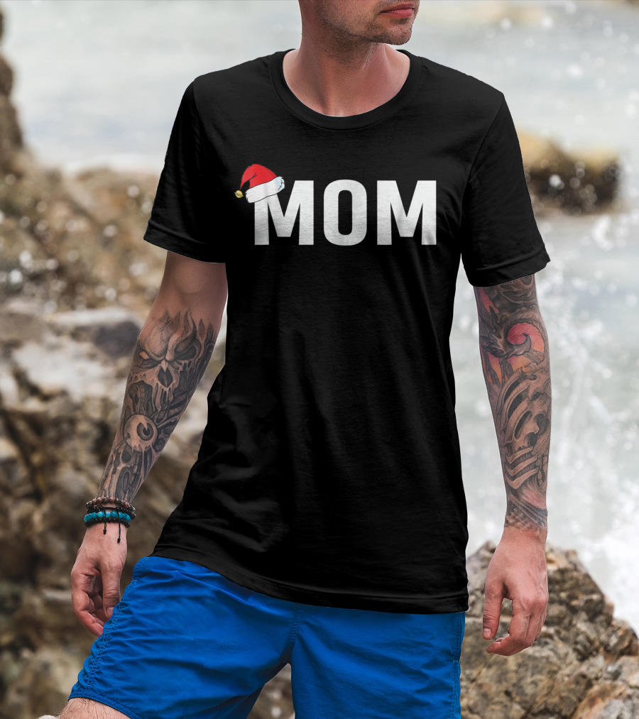 Mom Santa Hat Christmas Family T-Shirt