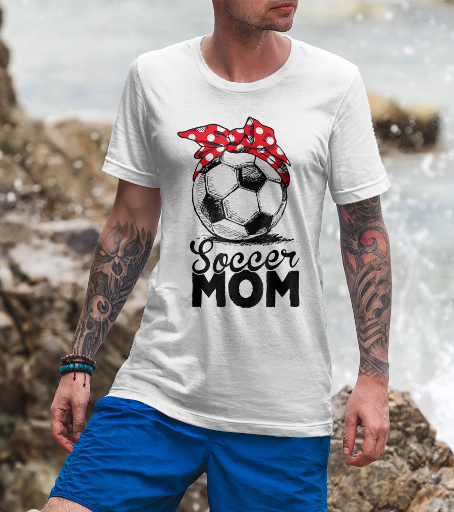 Funny Soccer Mom Polka Dot Bandana Vintage Soccer Fan Player17 T-Shirt