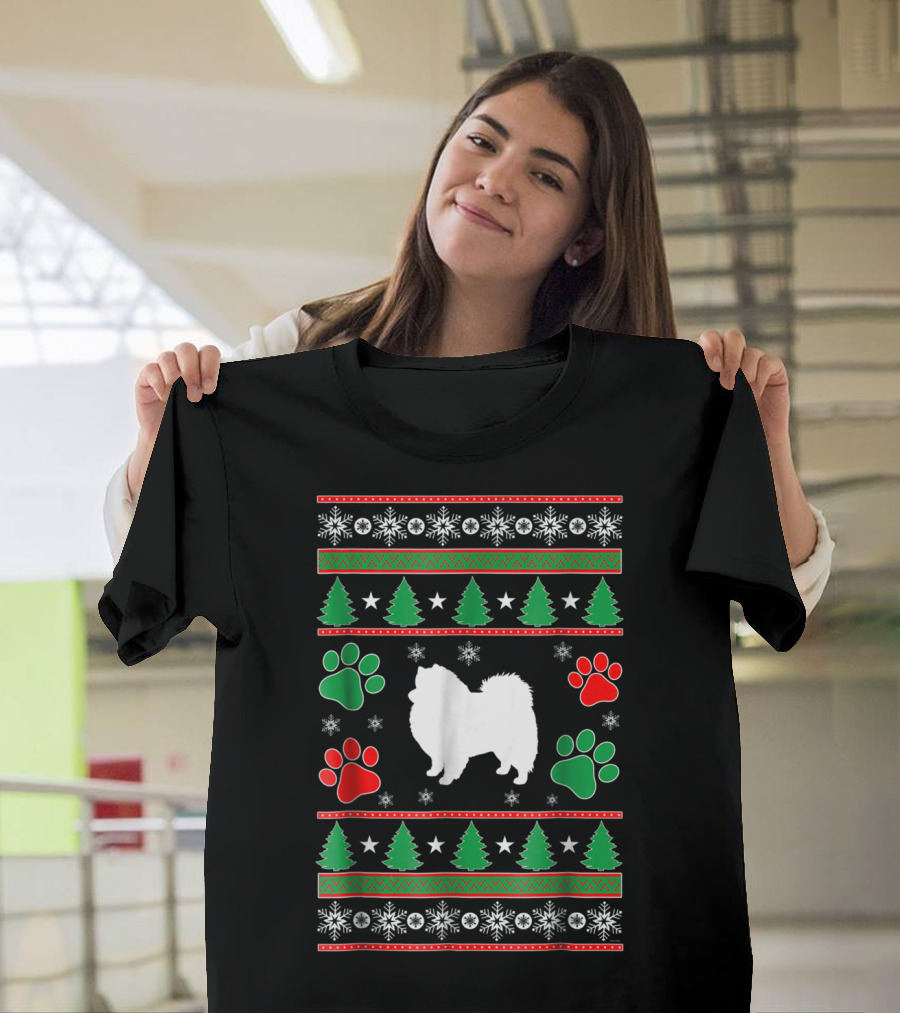 American Eskimo Spitz Mom Holiday Dogs Christmas Trees Snowflakes Paws T-Shirt
