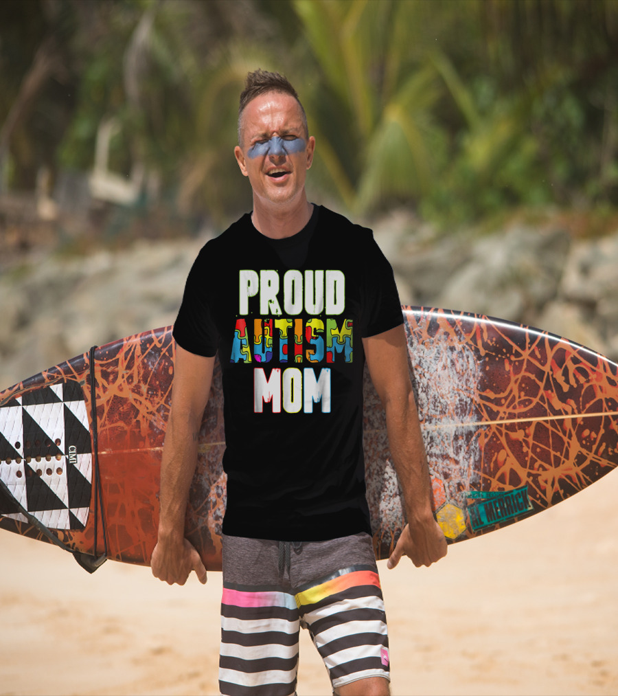 PROUD AUTISM MOM Autism Awareness Puzzle T-Shirt