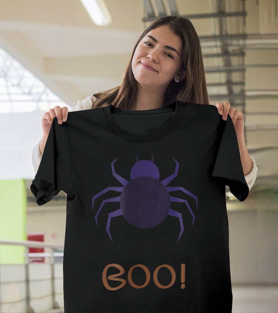 BOO Halloween Spider Design for Mom Sister Boyfriend Girl T-Shirt