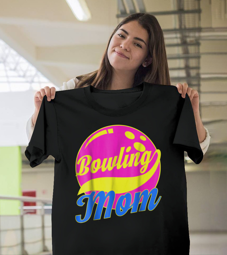 Bowling Mom Bowler League Pink Yellow Bowling Ball T-Shirt