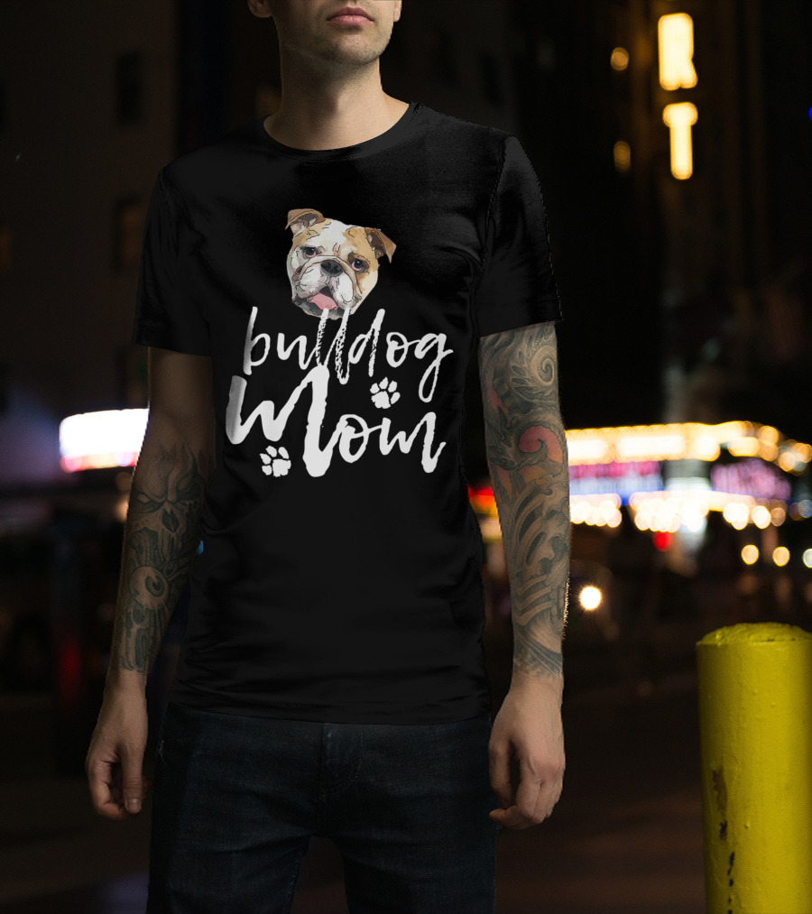 Bulldog Mom Adorable Dog Face With Paw Prints T-Shirt