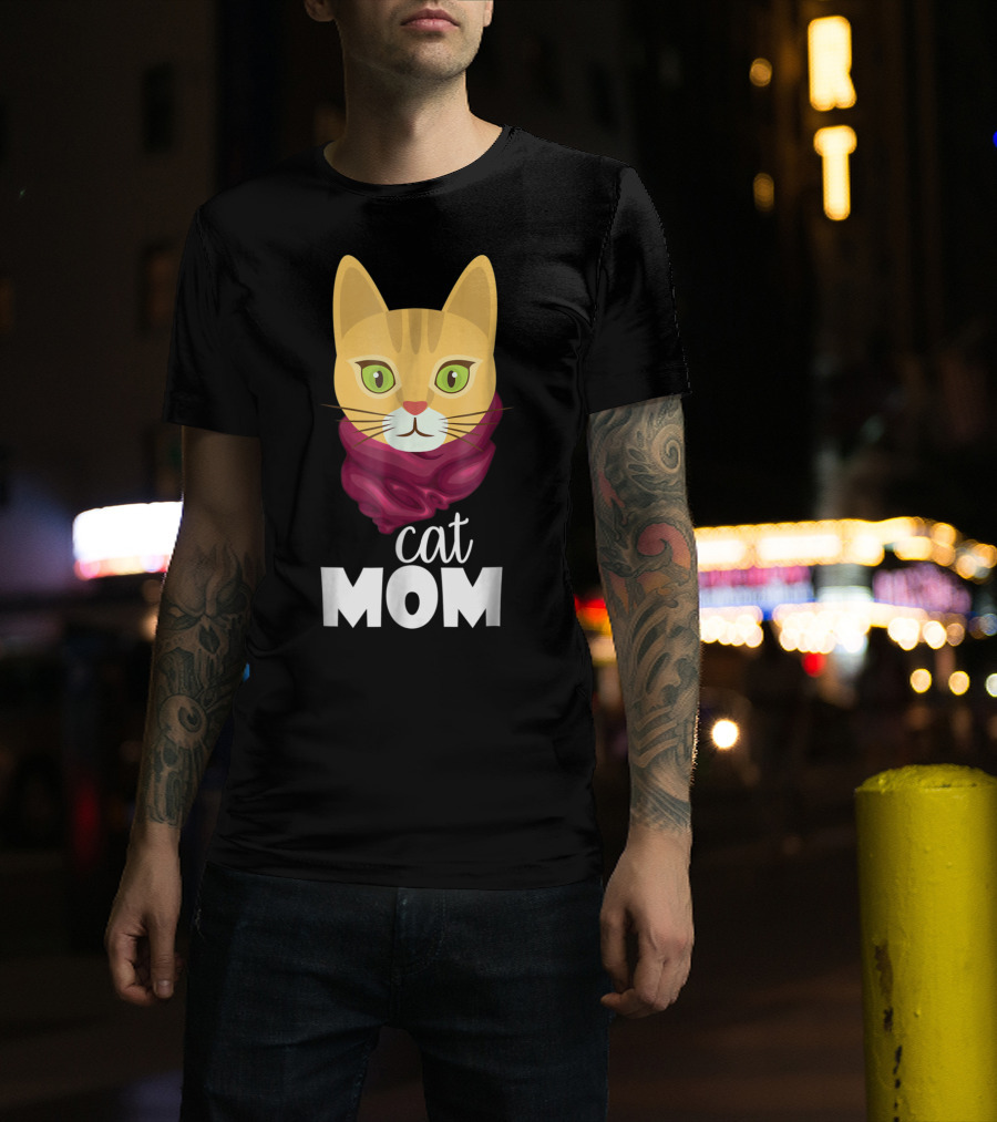 Cat Mom Funny For The Perfect Cat Mom In Your Family T-Shirt